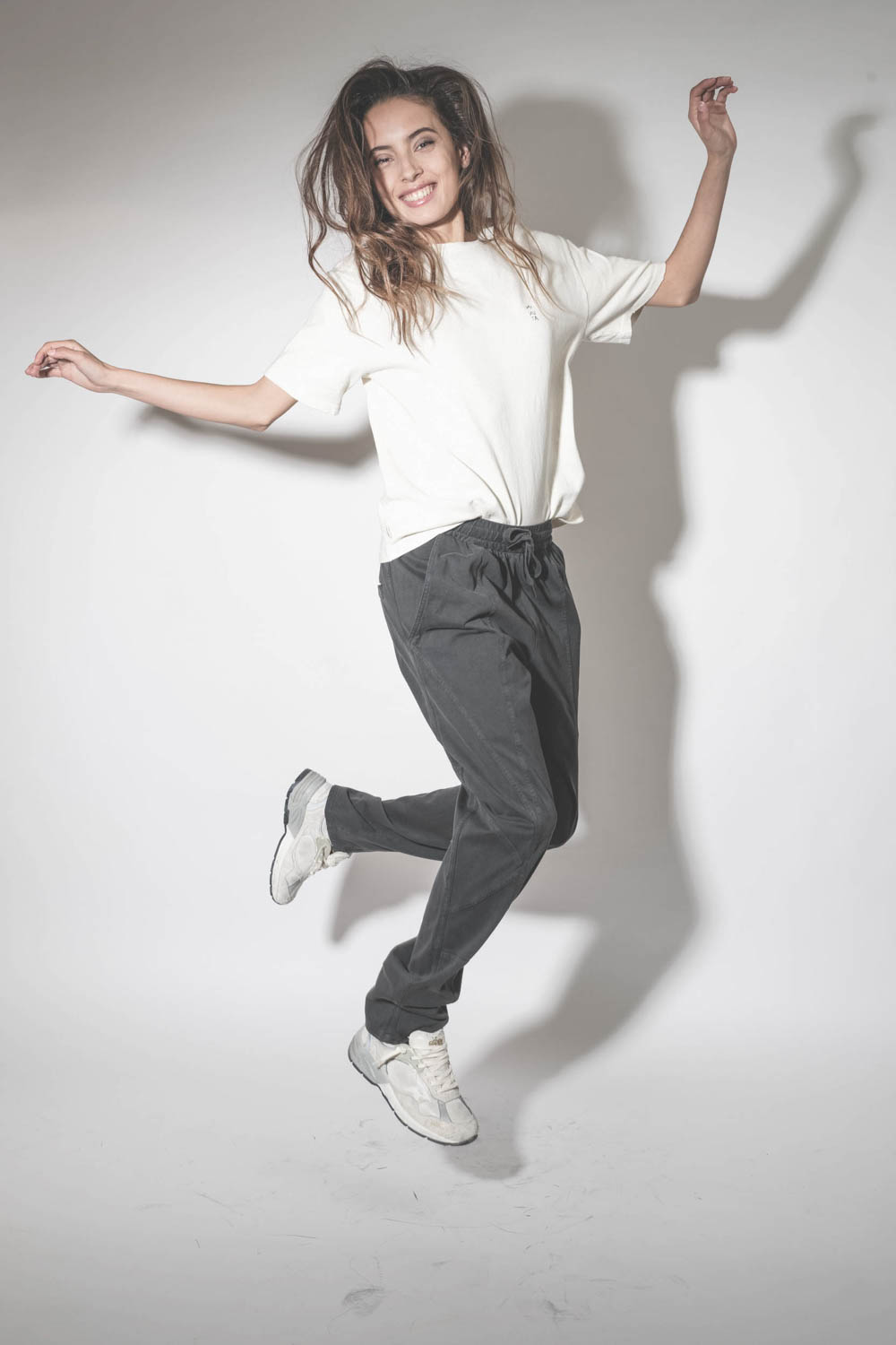 Baskets Running Dad blanche étoile en cuir lisse blanc Golden Goose femme.  Profil intérieur.